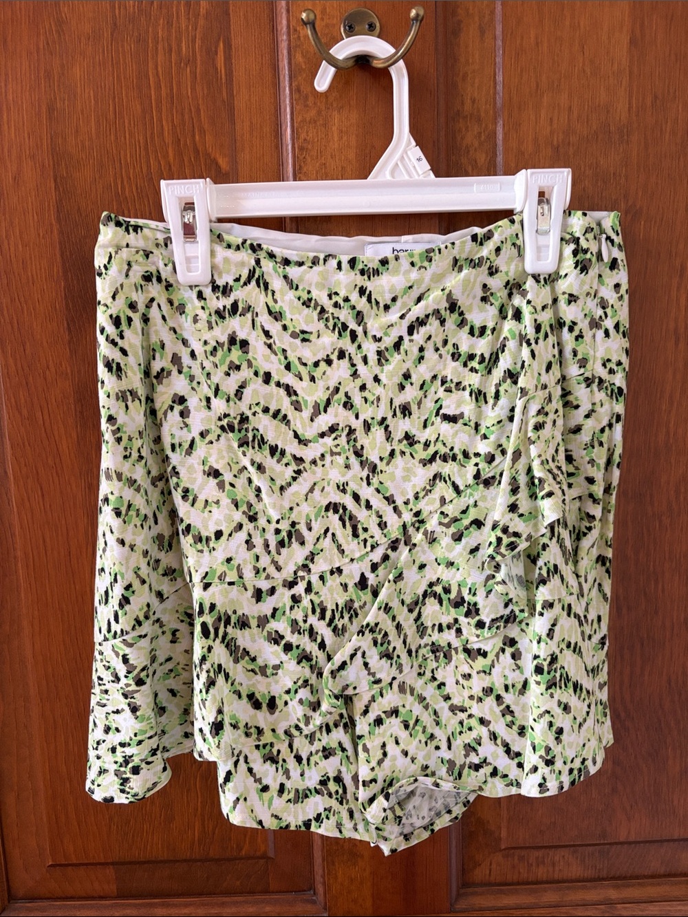 Bar III Green Black and White Printed Skort,Size 2